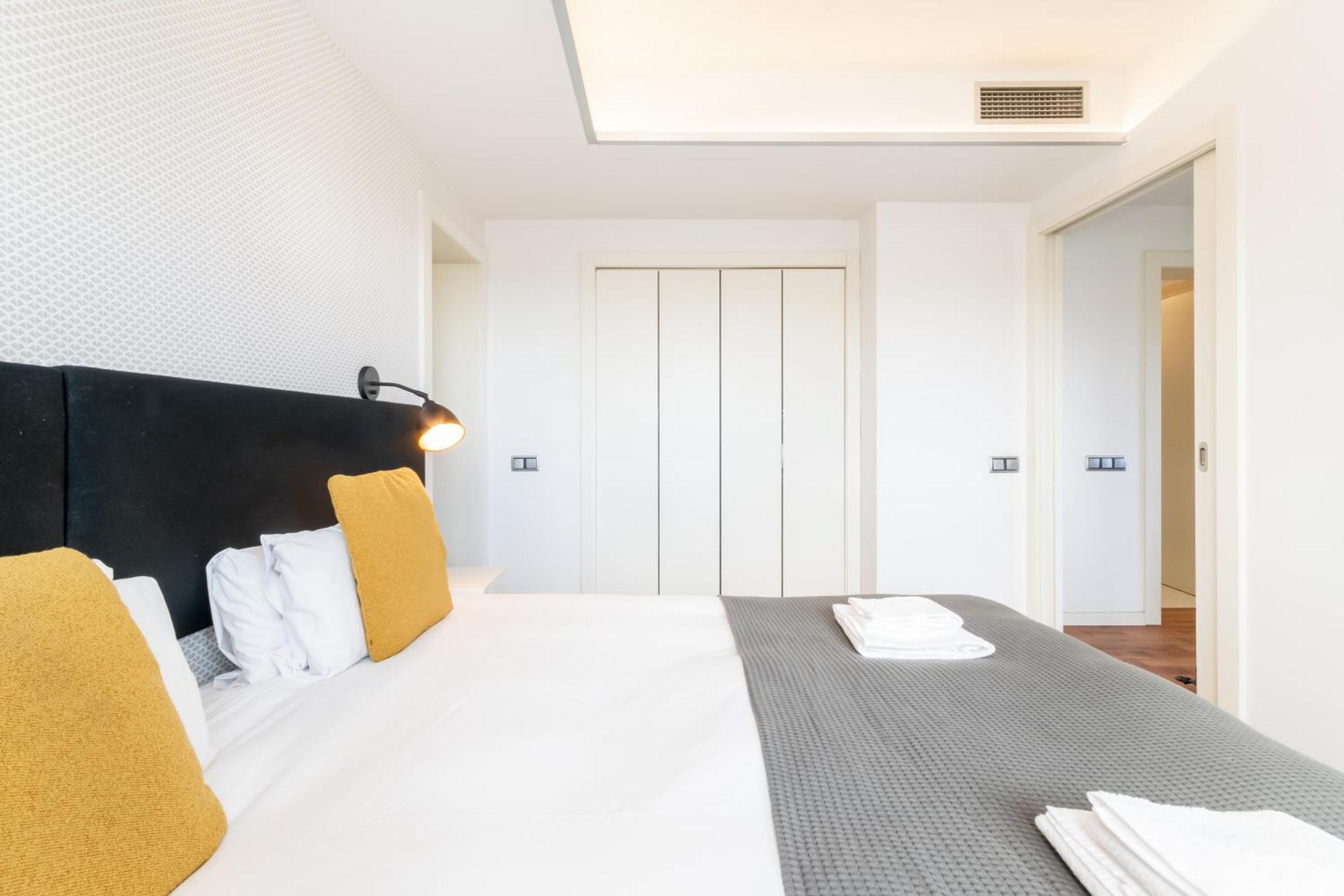 Unique Rentals - Placa Catalunya Central Apartments Барселона Екстериор снимка