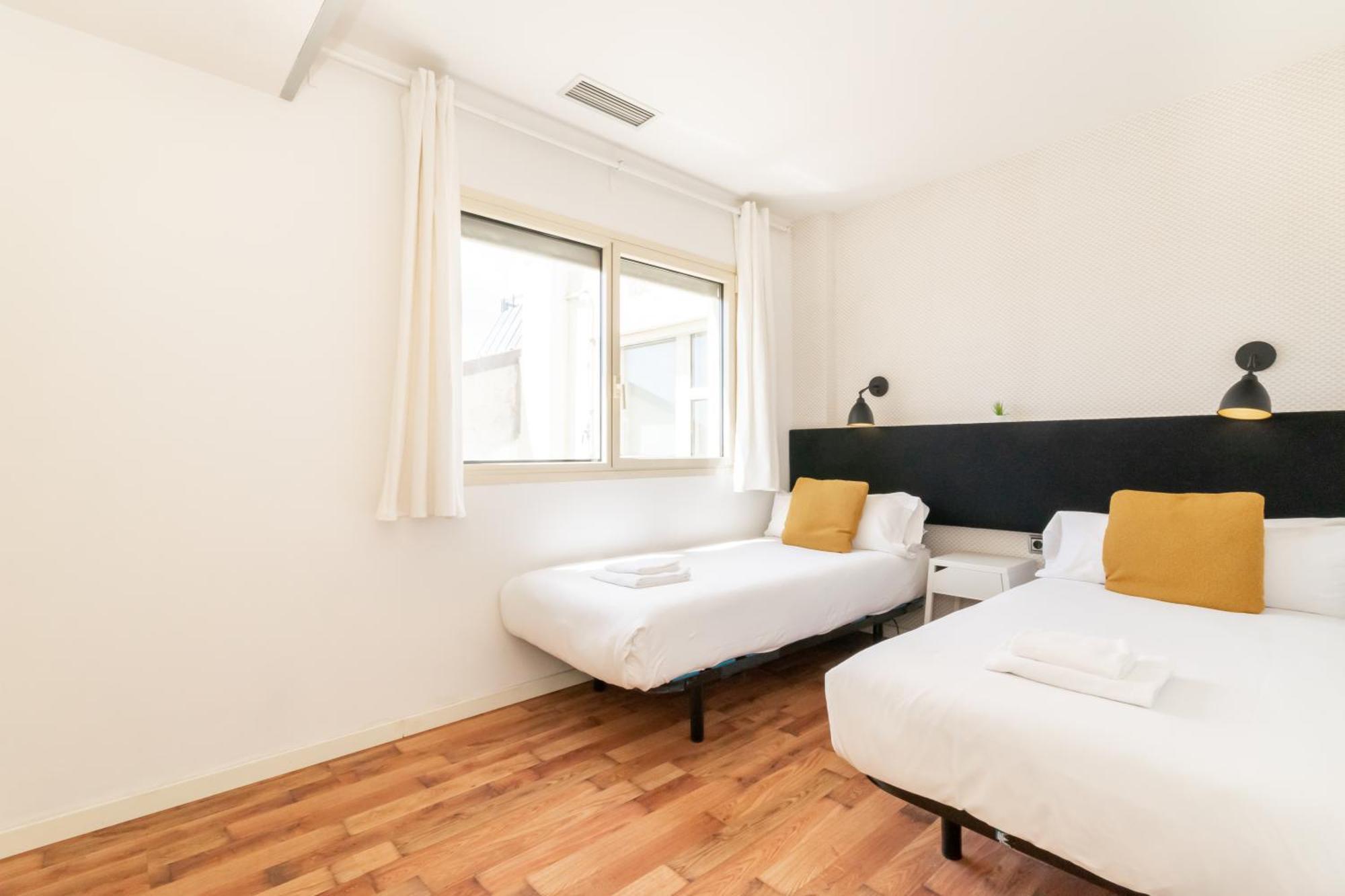 Unique Rentals - Placa Catalunya Central Apartments Барселона Екстериор снимка