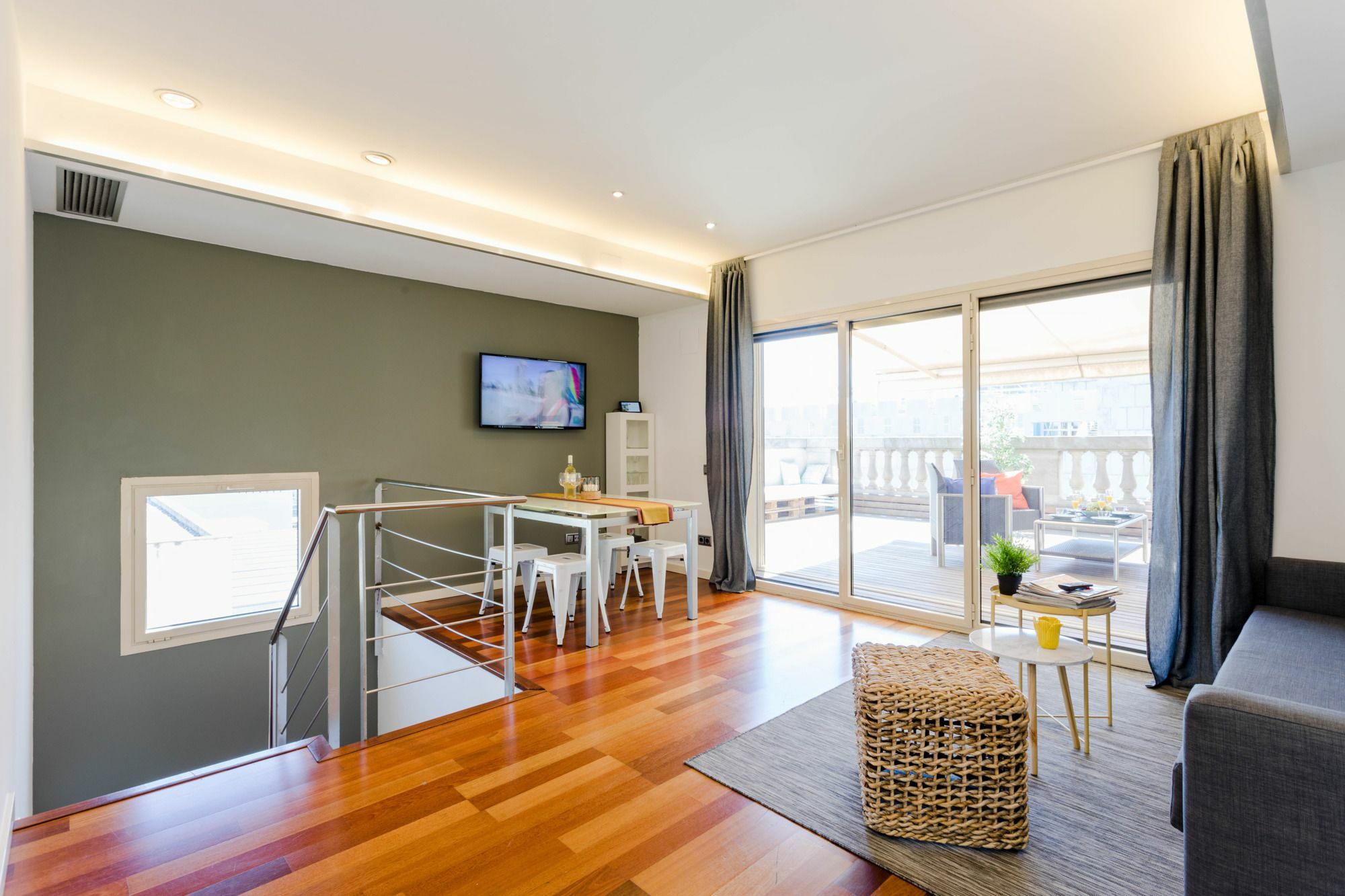 Unique Rentals - Placa Catalunya Central Apartments Барселона Екстериор снимка