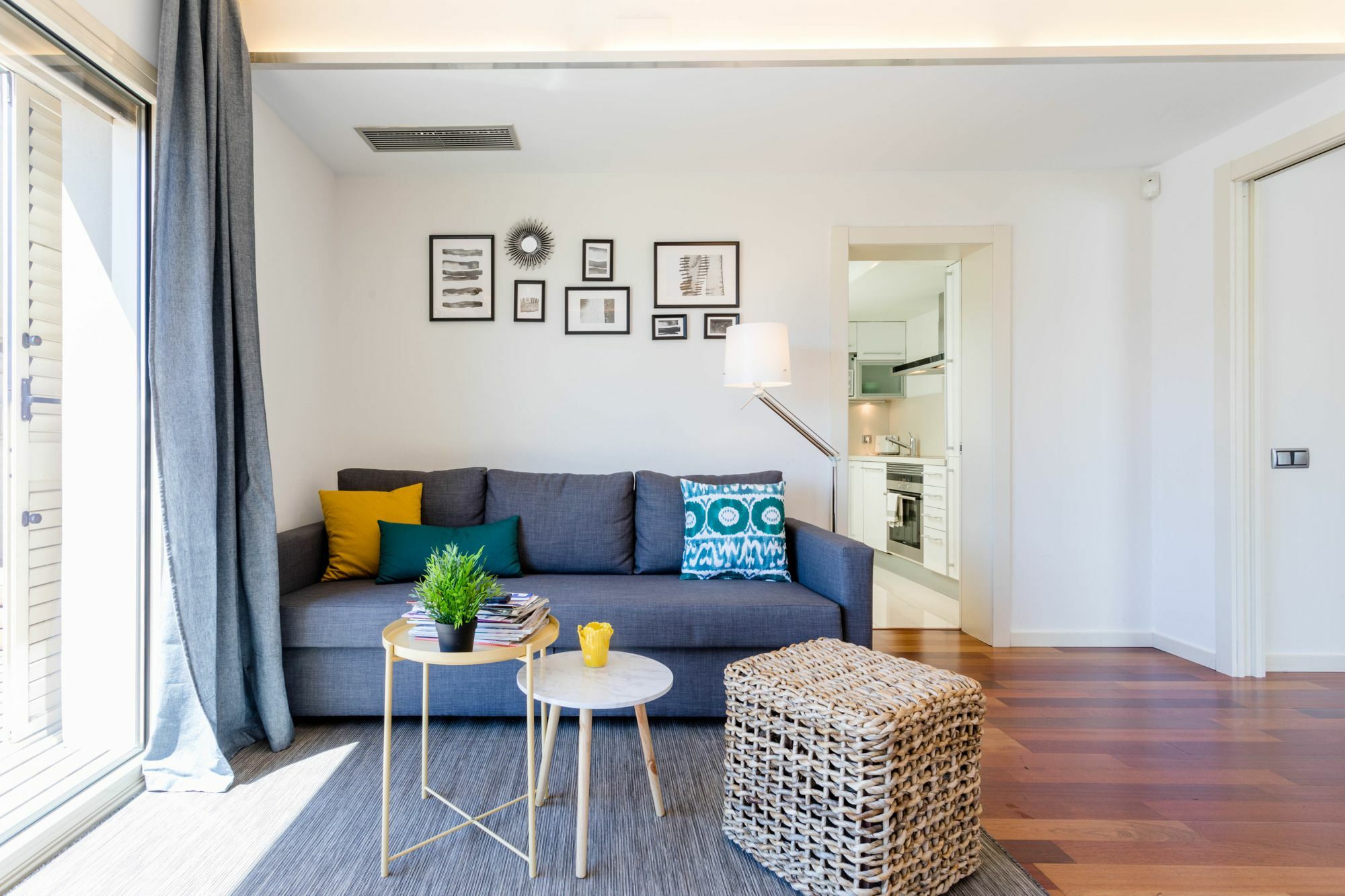 Unique Rentals - Placa Catalunya Central Apartments Барселона Екстериор снимка