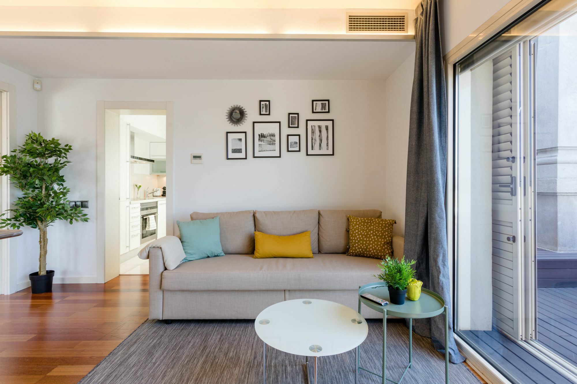 Unique Rentals - Placa Catalunya Central Apartments Барселона Екстериор снимка